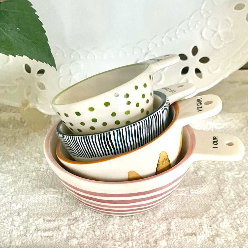 Rae Dunn VVHTF Boutique Measuring Cups🌼💐